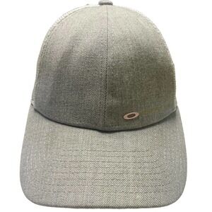 Oakley Hat Women's Adjustable Snapback New‎ Era 9Forty Grey & White Mesh Pink